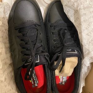 Sketchers Non Slip Sneakers